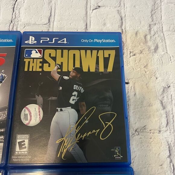 PS4 MLB Games Bundle - Picture 6 of 7